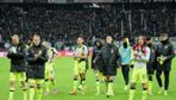 Fußball-Bundesliga: Spektakel mit Spaß: Eintracht und BVB mit Werbung für Liga