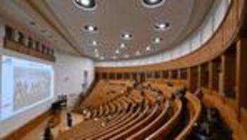 Hochschulen: Unis Jena und Ilmenau verteidigen Grenze für Studiendauer