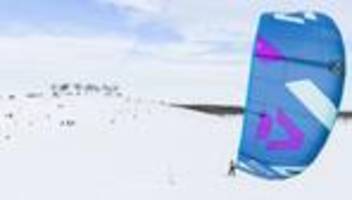 winterwetter: mit zugdrachen und brett – snowkiten in hannover