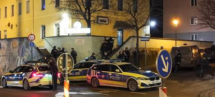 Mann schießt mit Schreckschusswaffe und wird vorläufig festgenommen