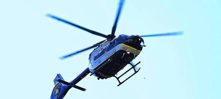 Nach Bedrohung: Polizei sucht mit Hubschrauber nach Mann