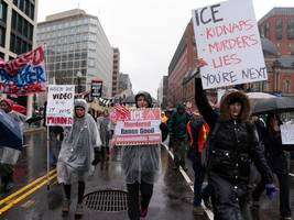 Tote Frau in Minneapolis: „Geh lieber was zu Mittag essen“