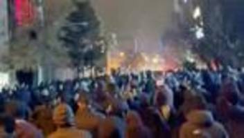 Proteste im Iran: Menschenrechtler berichten von fast 200 Toten bei Protesten