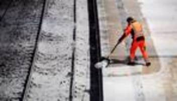 Wintersturm: Bahnchefin Evelyn Palla verteidigt Krisenmanagement