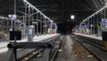 Zugverkehr: Bauarbeiten am gesperrten Hauptbahnhof Dresden im Zeitplan