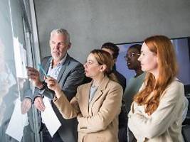 Durchstarten im Beruf: Plan war gestern: Mit dem Karrierekompass zum Erfolg