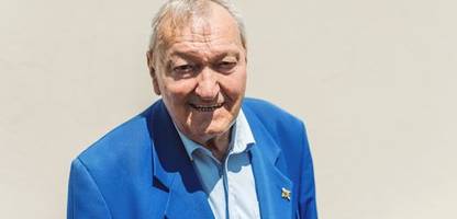 erich von däniken ist tot: ufo-forscher mit 90 jahren gestorben