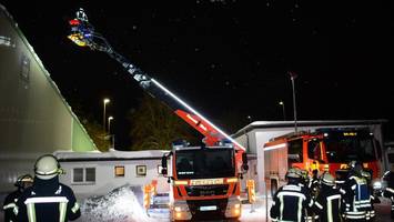 Unter Schnee: Vereinsheim bei Hamburg droht einzustürzen