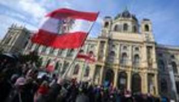 Autoritäres Denken: Elf Prozent der Österreicher sind Diktatur zugeneigt