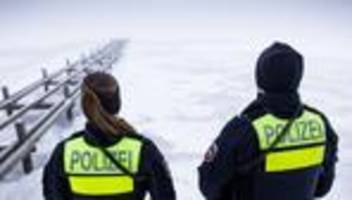 Medizinischer Notfall: Bericht: Retter stirbt auf zugefrorenem Steinhuder Meer