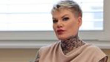 Prozess gegen Sängerin: Hitlergruß-Vorwurf gegen Melanie Müller: Urteil naht