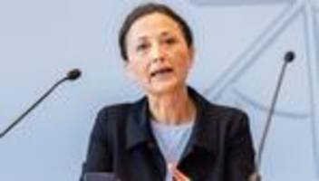 Schulen: GEW fordert bessere Grundlagen für Distanzunterricht