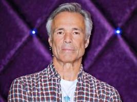 in l.a. abgefackelt: hannes jaenicke will sein haus nach brand wieder aufbauen