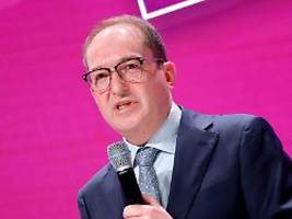 Staat ist blind: Dobrindt kündigt härteres Vorgehen gegen Linksextreme an