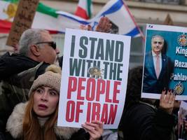 demonstrationen: was steht derzeit in iran auf dem spiel?