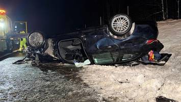 A7: Zwei Unfälle bei spiegelglatter Fahrbahn – beide Fahrer leicht verletzt