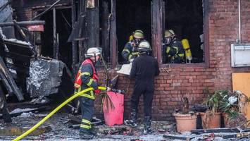Feuer zerstört Lokal und Wohnungen: Der Hausmeister schildert die Unglücksnacht