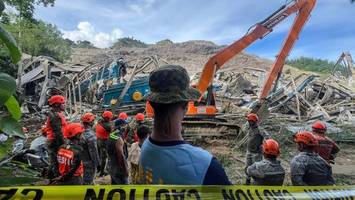Mülllawine auf den Philippinen tötet acht Menschen – Dutzende Vermisste