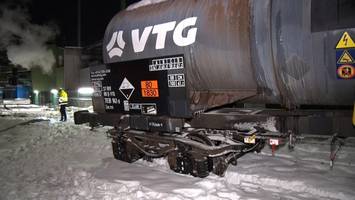 mit schwefelsäure beladen: güterzug entgleist auf der veddel