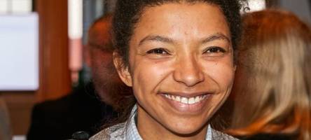 „die partei“ tritt zur kommunalwahl in augsburg wieder an – und stellt eine ob-kandidatin