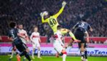 Fußball-Bundesliga: Wilder Sieg gegen Frankfurt: VfB springt auf Platz drei