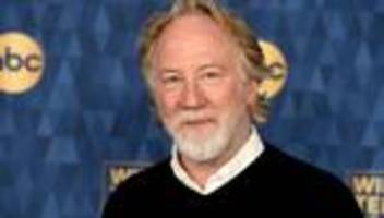 Haftbefehl: US-Schauspieler Timothy Busfield stellt sich der Polizei