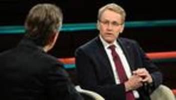 Pressefreiheit: Daniel Günther weist Kritik im Umgang mit Medien zurück