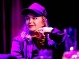 70 ist besser als 80: inga humpe feiert noch immer im berghain