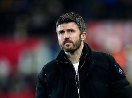 carrick mit heiklem start: man united engagiert klub-ikone als feuerwehrmann