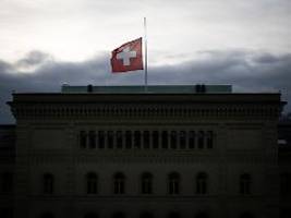 Ermittlungen in Crans-Montana: Gericht nimmt Frau von Schweizer Barbetreiber den Pass ab