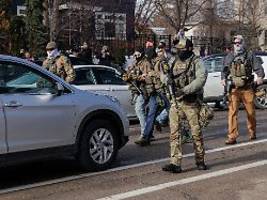 Invasion durch Bundesregierung: Minnesota verklagt Trump-Regierung nach tödlichem ICE-Einsatz