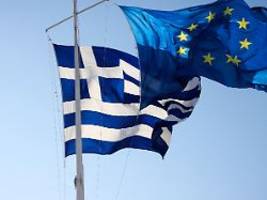 begehrte staatsanleihen: anleger werfen griechenland das geld nach