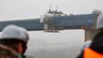 Baustellenfortschritt: Rahmedetalbrücke: Lücke an zweiter Brückenhälfte geschlossen