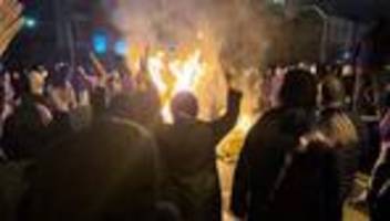 Proteste im Iran: Personal soll US-Militärstützpunkt in Katar verlassen