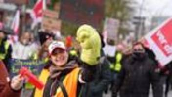 Tarife: Hunderte Hamburger Landesbeschäftigte fordern mehr Geld