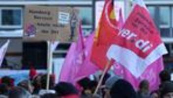 Tarife: Warnstreik von Beschäftigten aus dem öffentlichen Dienst