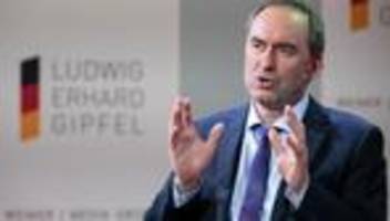 Tegernsee-Gipfel: 2026 kein Geld vom Wirtschaftsministerium für Erhard-Gipfel?