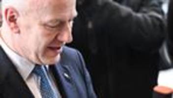 Wegner in der Kritik: Wegner: Handy ist immer griffbereit - auch beim Tennis