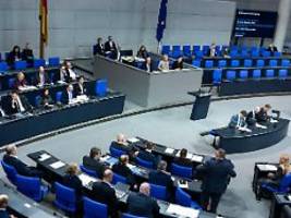 rechtsextreme und straftäter: bundestag verweigert mehr afd-mitarbeitern die hausausweise