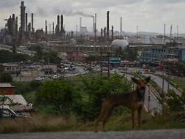 Supertanker verlassen Gewässer: Venezuela fährt Ölproduktion hoch