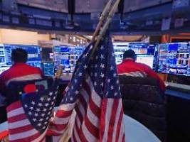 urteil über zölle steht aus: geopolitik und inflation schrecken wall street ab