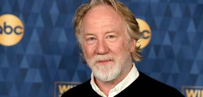 Timothy Busfield: US-Schauspieler stellt sich der Polizei - Haftbefehl wegen Kindesmissbrauchs