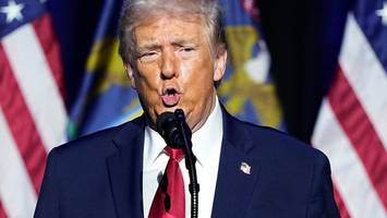 wüste geste bei ford-werksbesuch: trump verliert nach zwischenruf die fassung