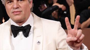 „avengers“-star mark ruffalo mit trump-wutrede: „ein verurteilter vergewaltiger“