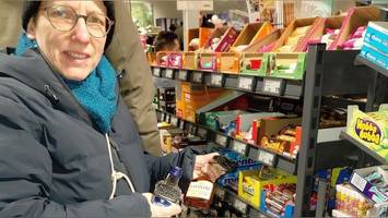 Alkoholfreie Kassen in Hamburg: Politik will kleine Schnapsflaschen verbannen