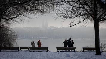 auf schnee folgt schietwetter – aber vorsicht: morgens droht immer noch glätte