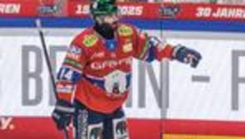 Deutsche Eishockey Liga: Eisbären Berlin gewinnen mit 5:3 in Schwenningen