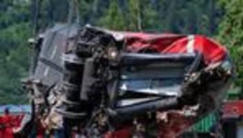 Entgleister Zug bei Garmisch: Prozess um Zugunglück: Strafen auf Bewährung gefordert