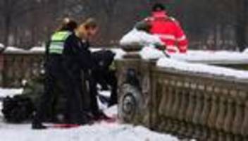toter auf der lombardsbrücke: nach todesfall: ruf nach mehr straßensozialarbeit in hamburg