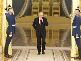 Dialog auf Minimum reduziert: Putin begrüßt europäische Botschafter mit Verdruss
